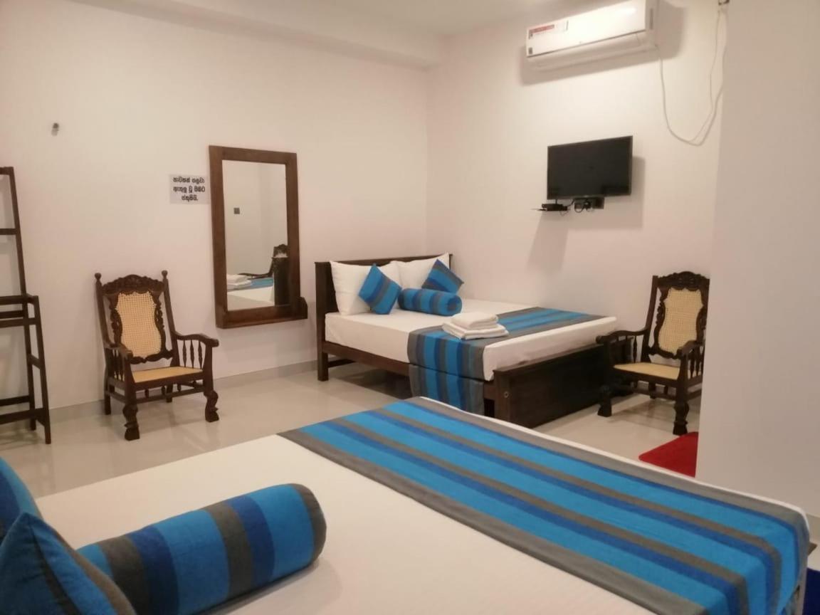 אנוראדפורה Golden Residence מראה חיצוני תמונה