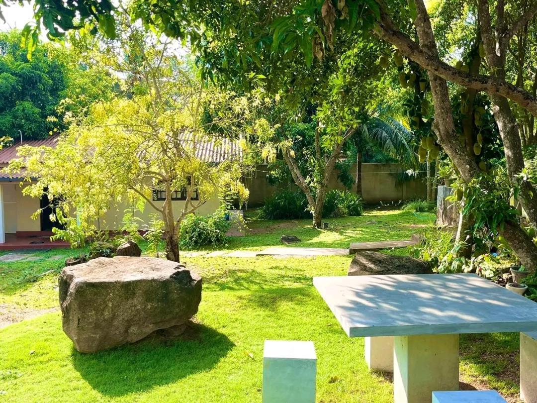 אנוראדפורה Golden Residence מראה חיצוני תמונה